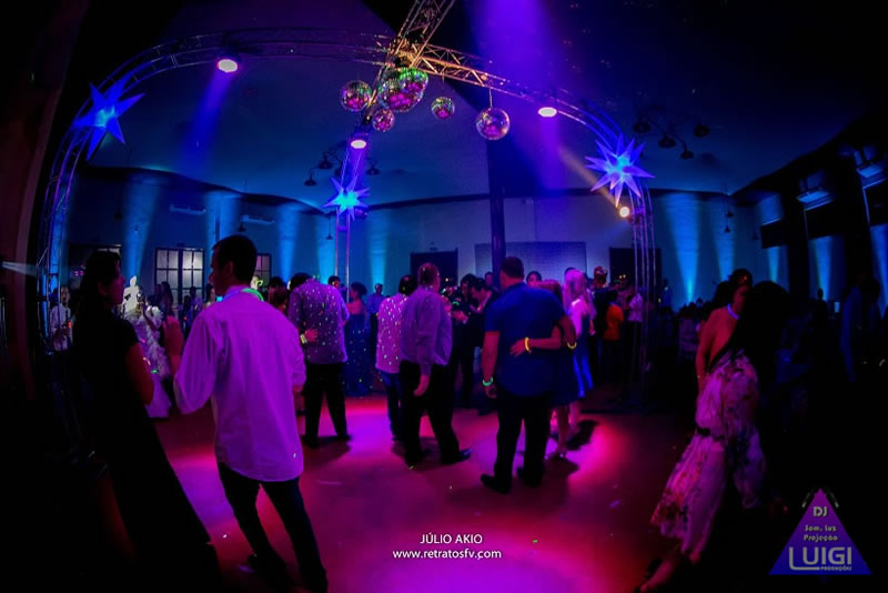 Fotos de Eventos como Casamentos, Anivers&aacute;rios, Corporativo com DJ