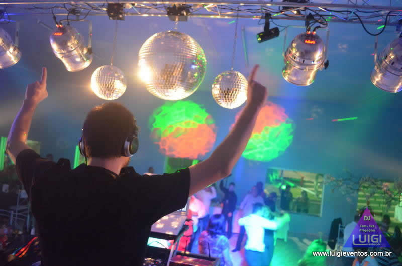 Fotos de Eventos como Casamentos, Anivers&aacute;rios, Corporativo com DJ